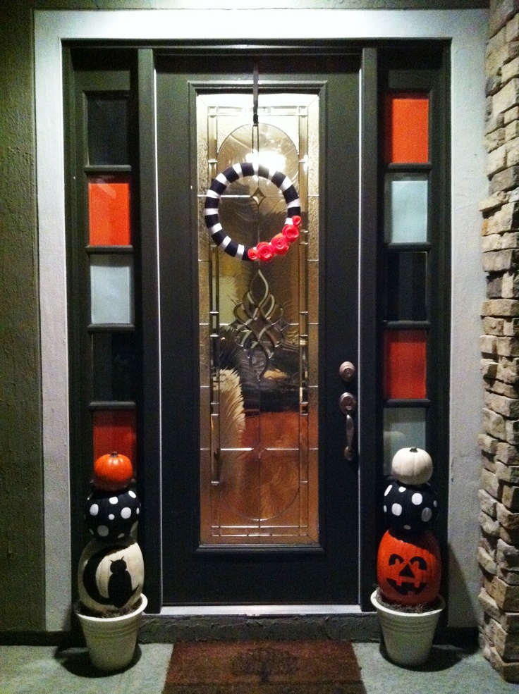 Stunning Halloween Door Decorations
