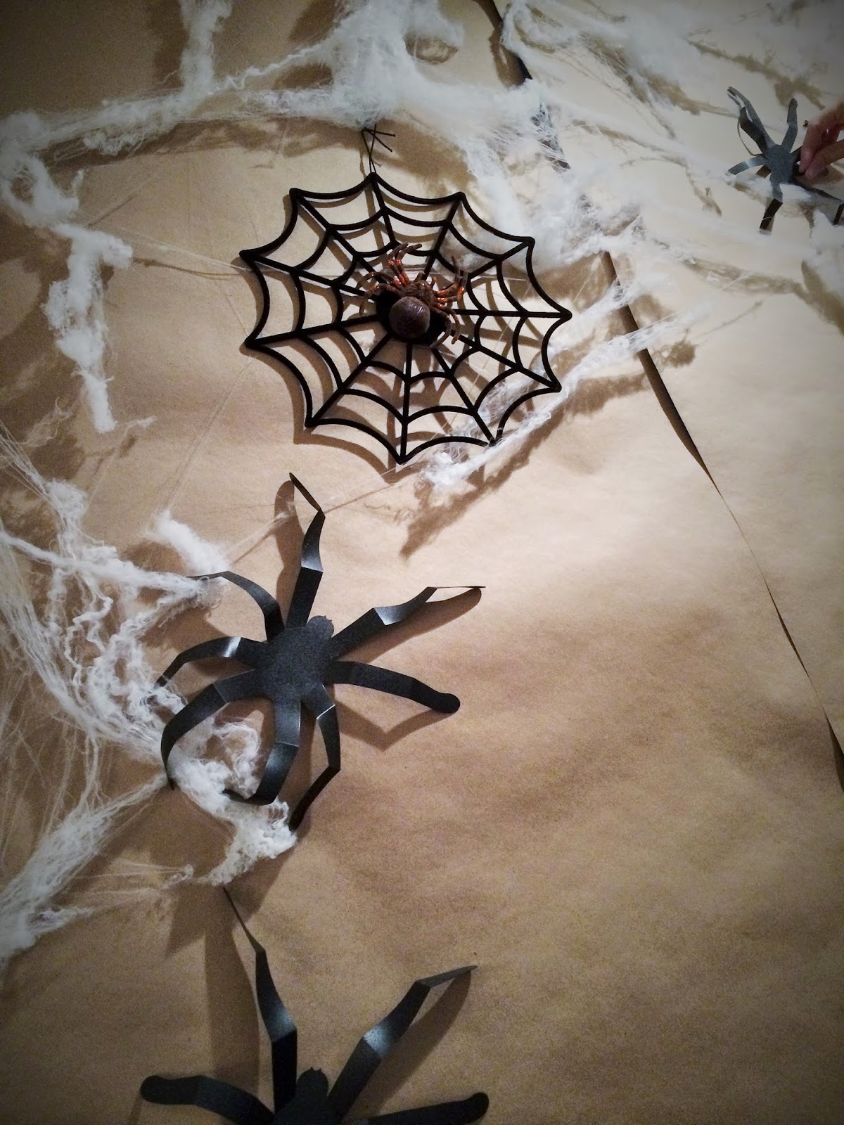 fake Spiders Halloween Decorations