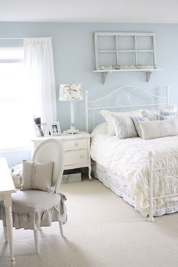 Blue and white Vintage Bedroom Design