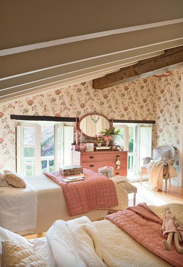 French Country Cottage Bedroom Design Ideas