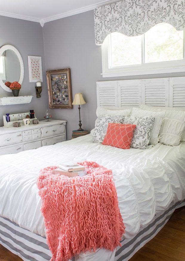 Gorgeous Coral Bedroom Design