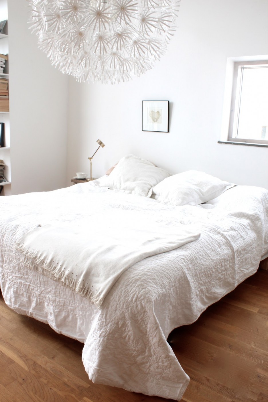 Unusual Scandinavian Bedroom Design