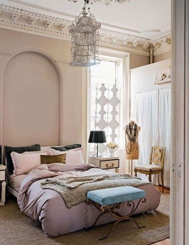 Vintage Chic Bedroom Design