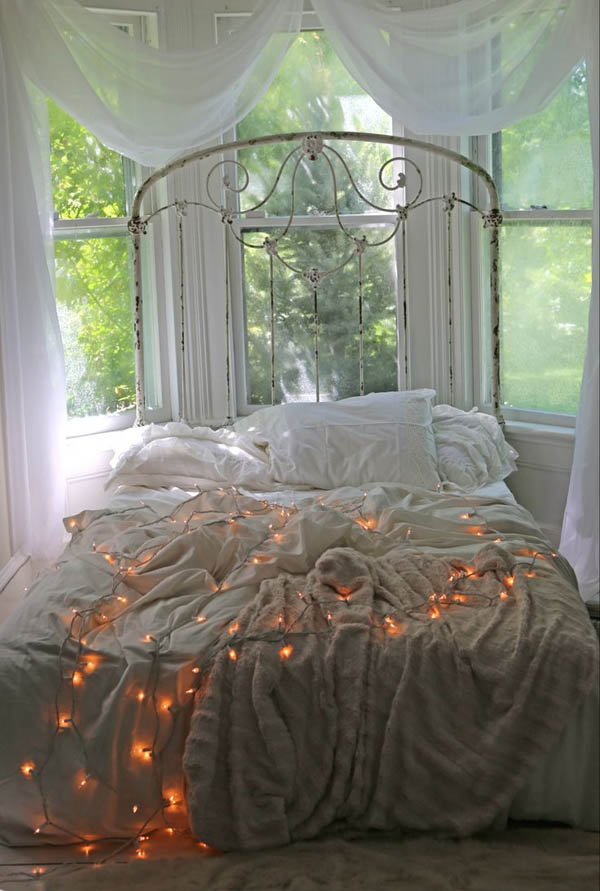 Bedroom Decorating Ideas with Christmas Light