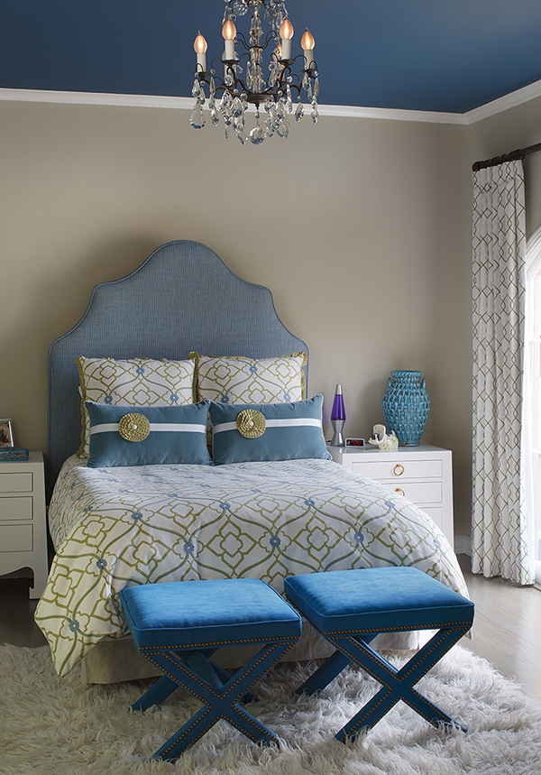 Blue and Gold Bedroom Design Ideas