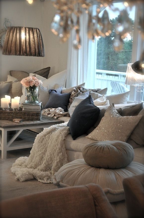 Cozy Romantic Living Room