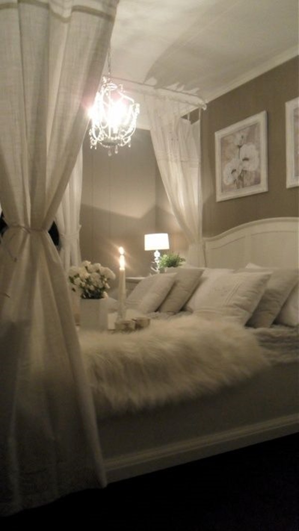 DIY Romantic Canopy Bedroom Design