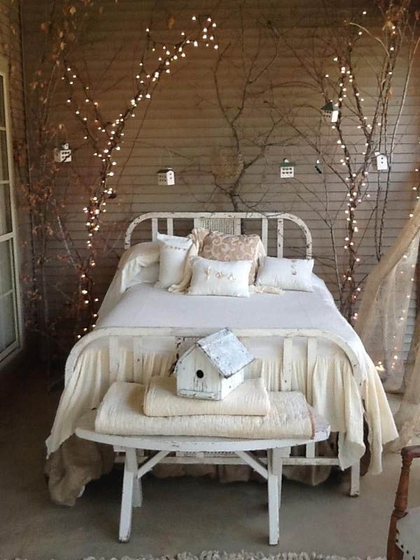 Romantic Bedroom Design Ideas with Christmas Lights