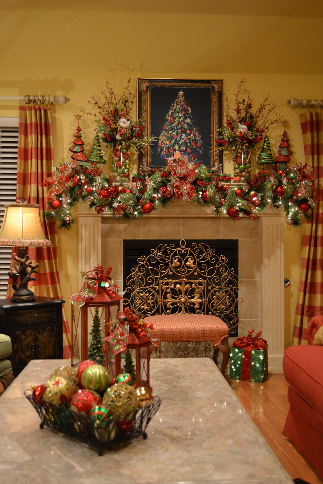 Christmas Fireplace Mantel