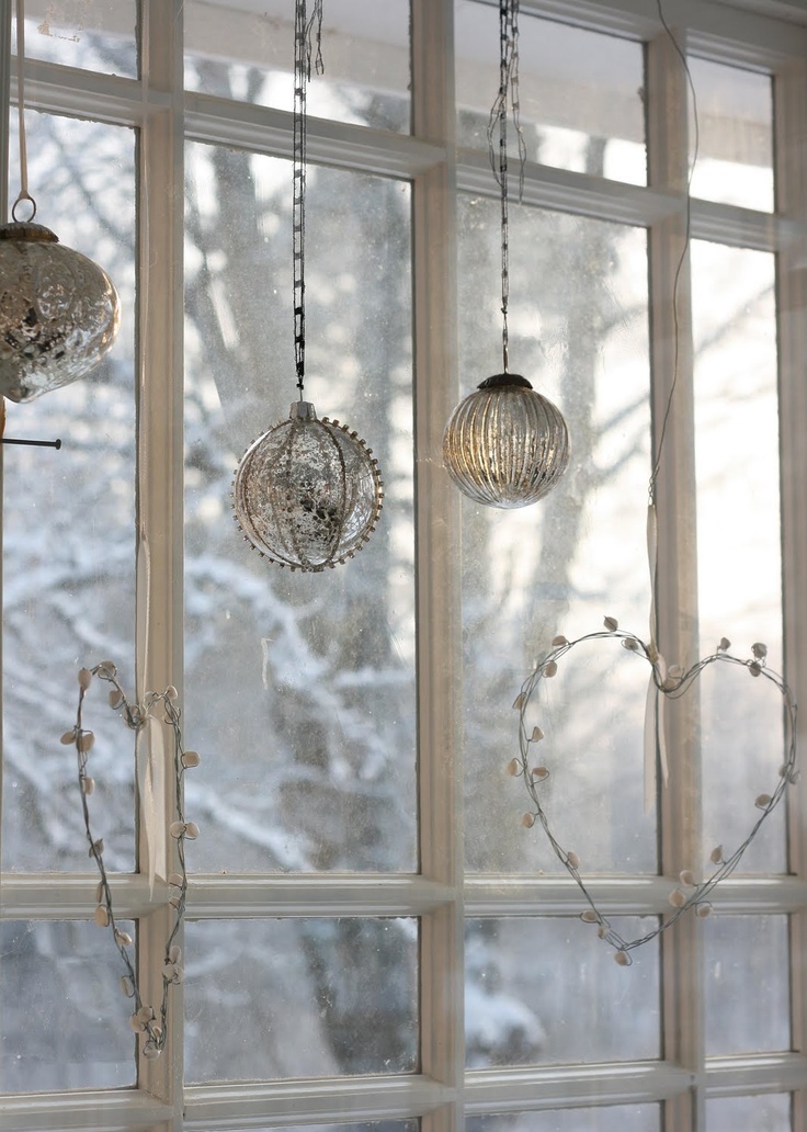 Christmas Window Decor Ideas 2016