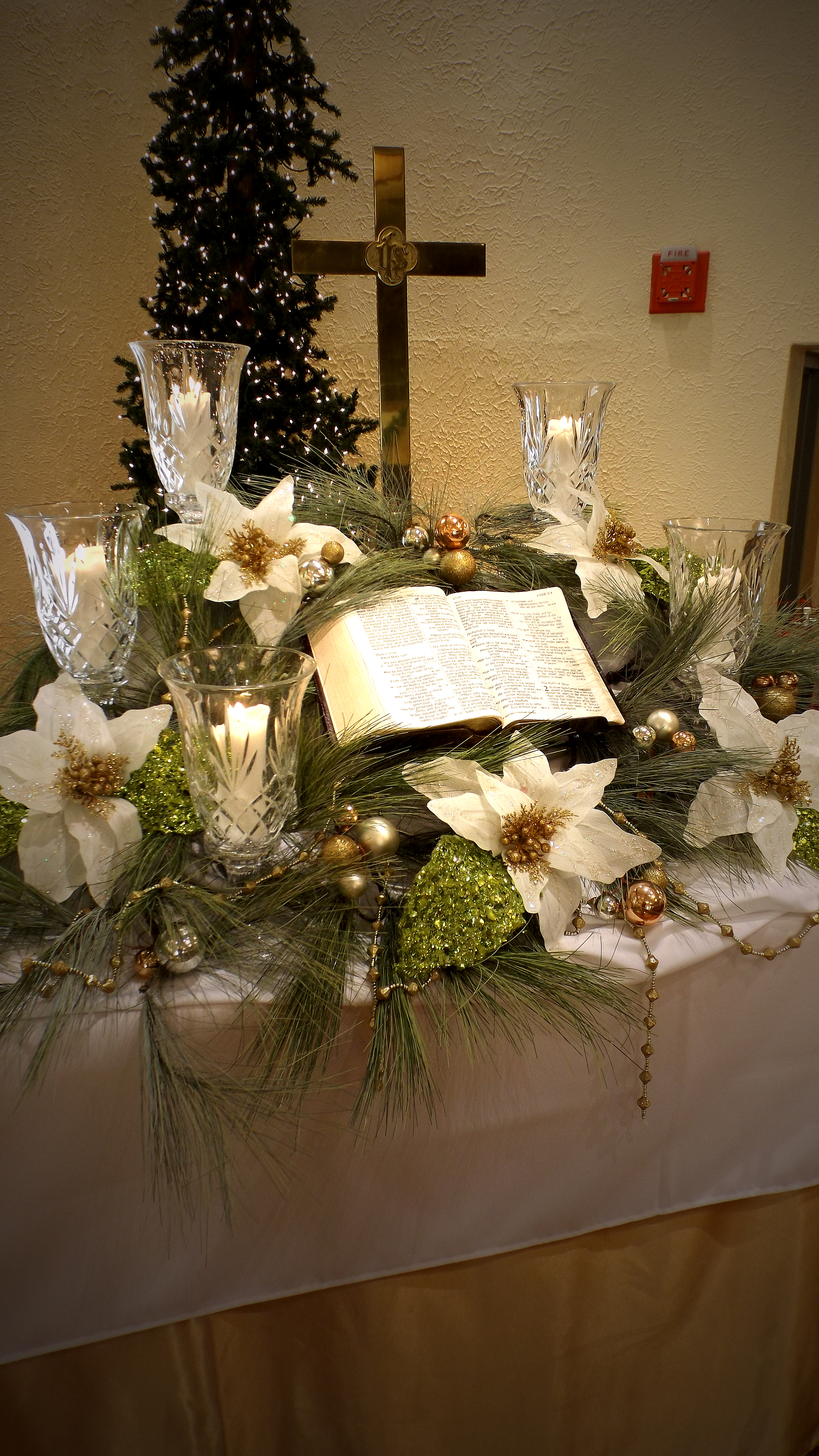 Church Altar Christmas Decorations
