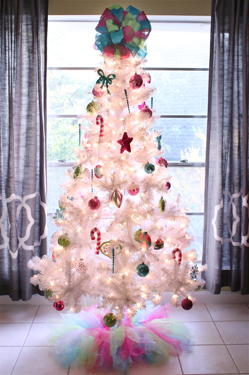 Colorful Christmas Tree Decorations Ideas