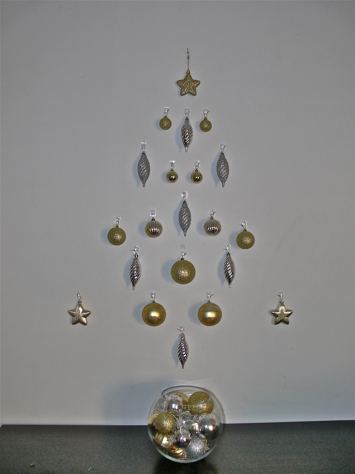 Command Wall Hooks Tree Christmas Lights
