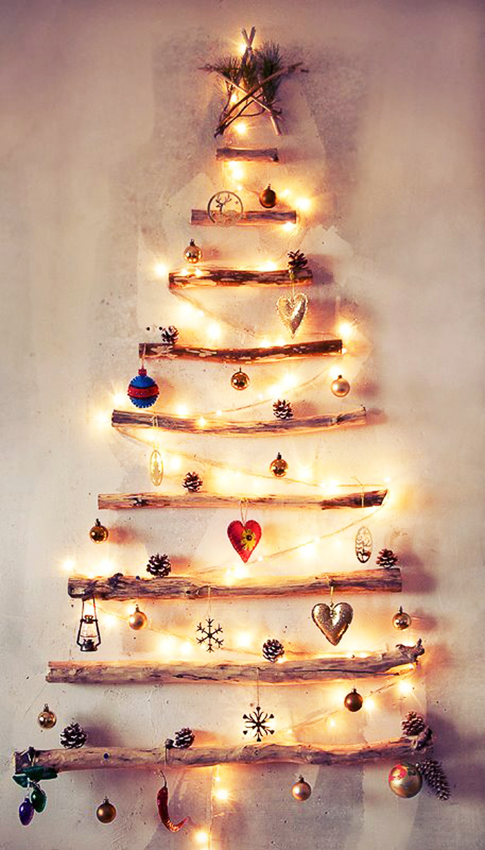 DIY Wall Christmas Tree Decorations Ideas