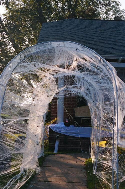 Halloween Outdoor Spider Decoration Ideas