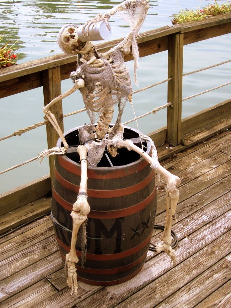 Halloween Pirate Skeleton Decoration