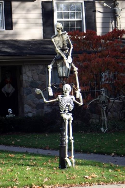 Halloween Skeleton Yard Decoration