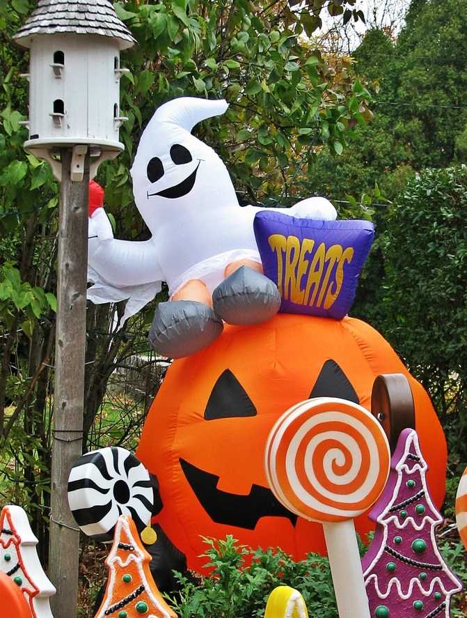 Inflatable Halloween Decorations