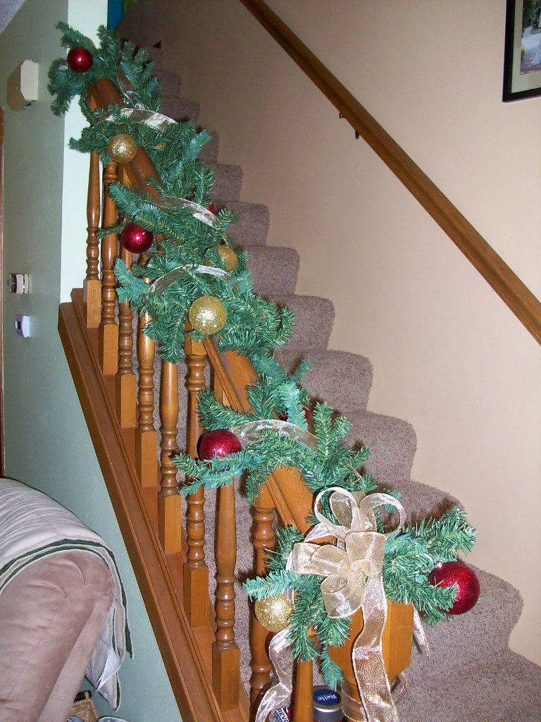 Small Apartment Christmas Decorating Ideas
