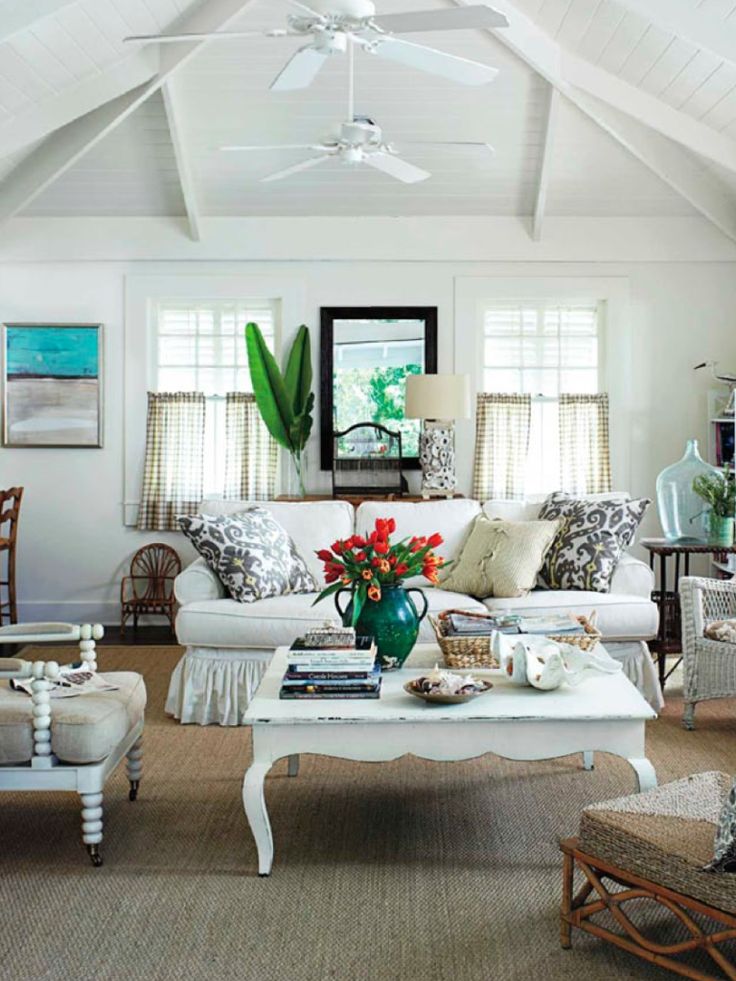 beach-cottage-living-room
