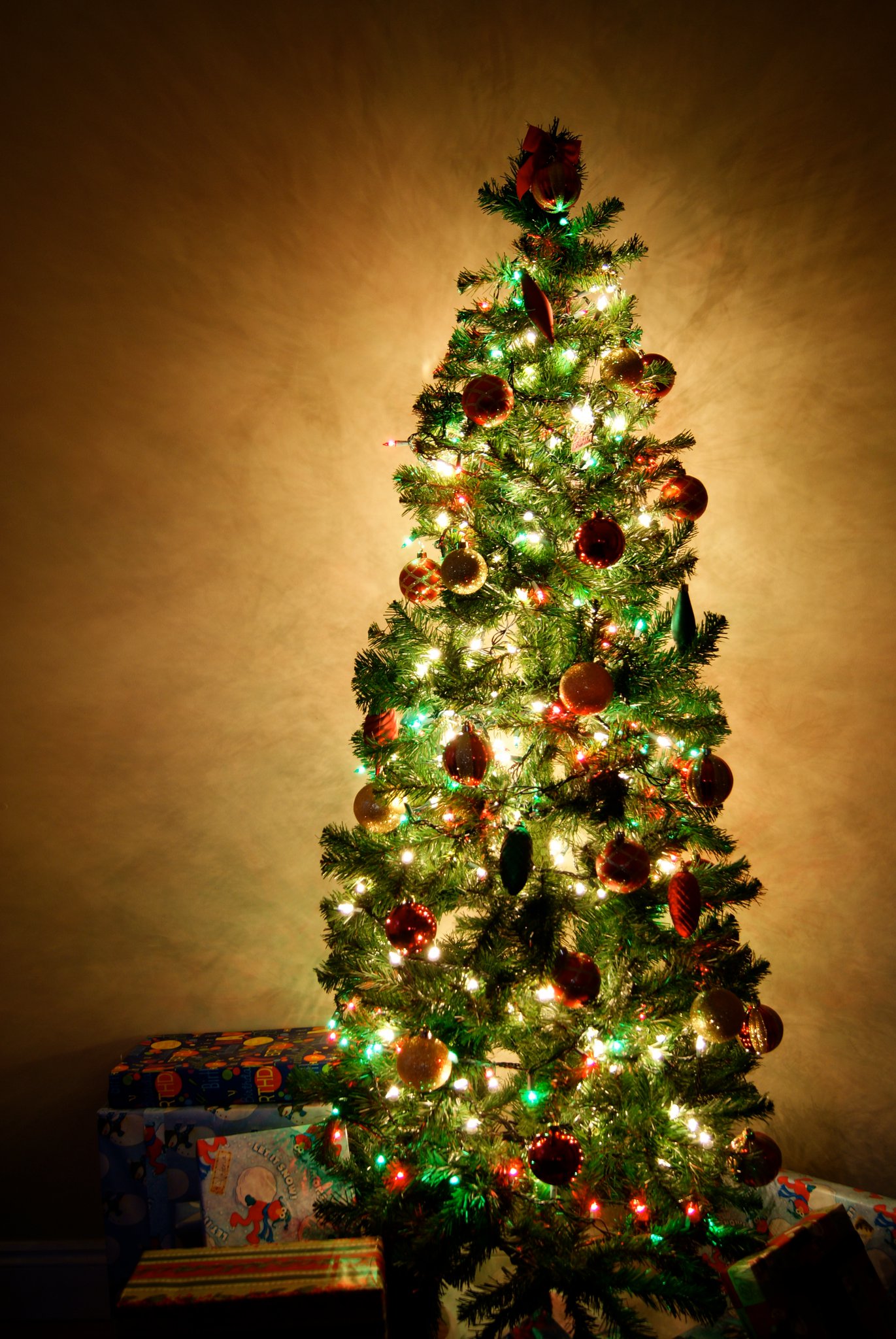 charlie-brown-christmas-tree-decoration