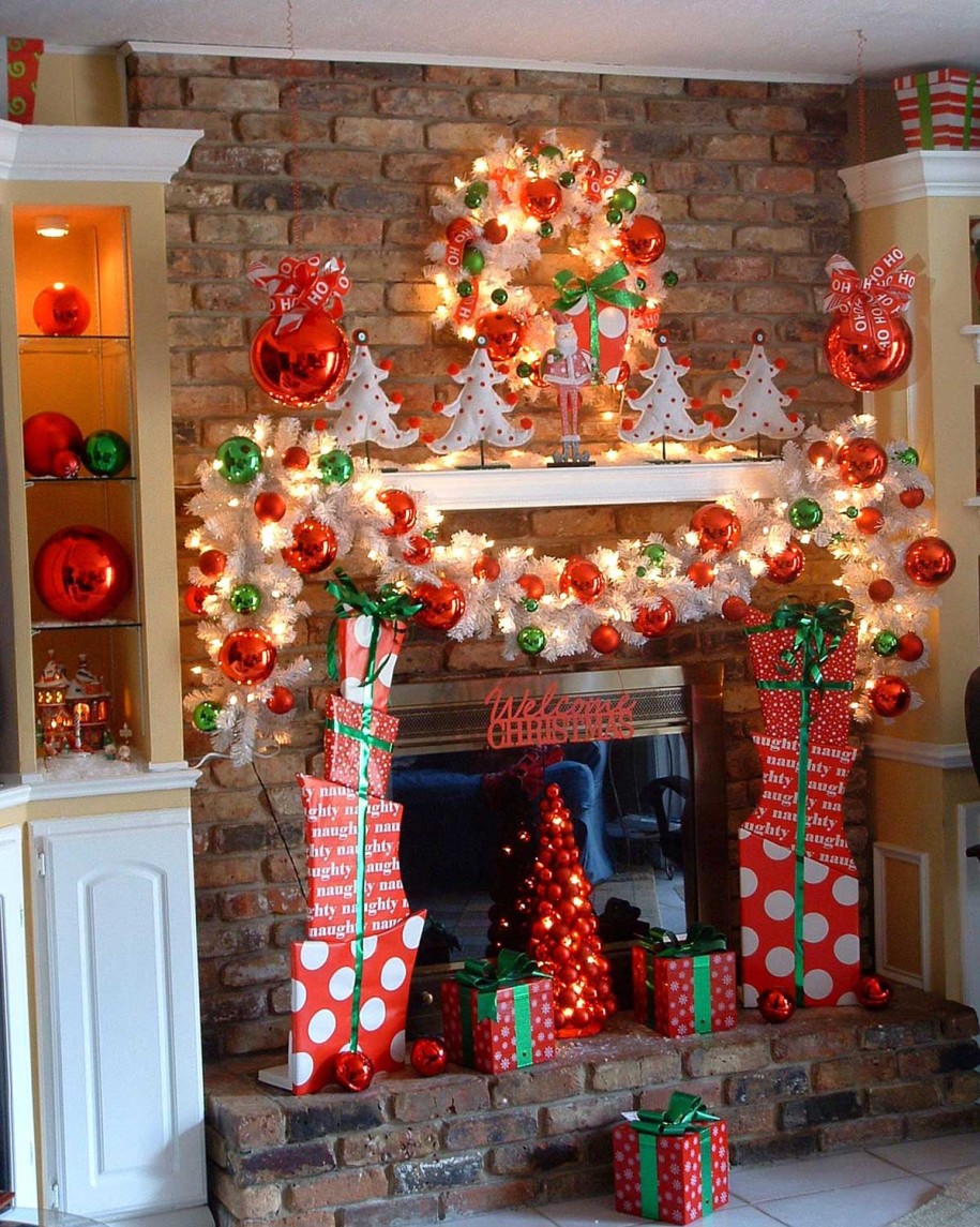 Christmas Mantel Decorations