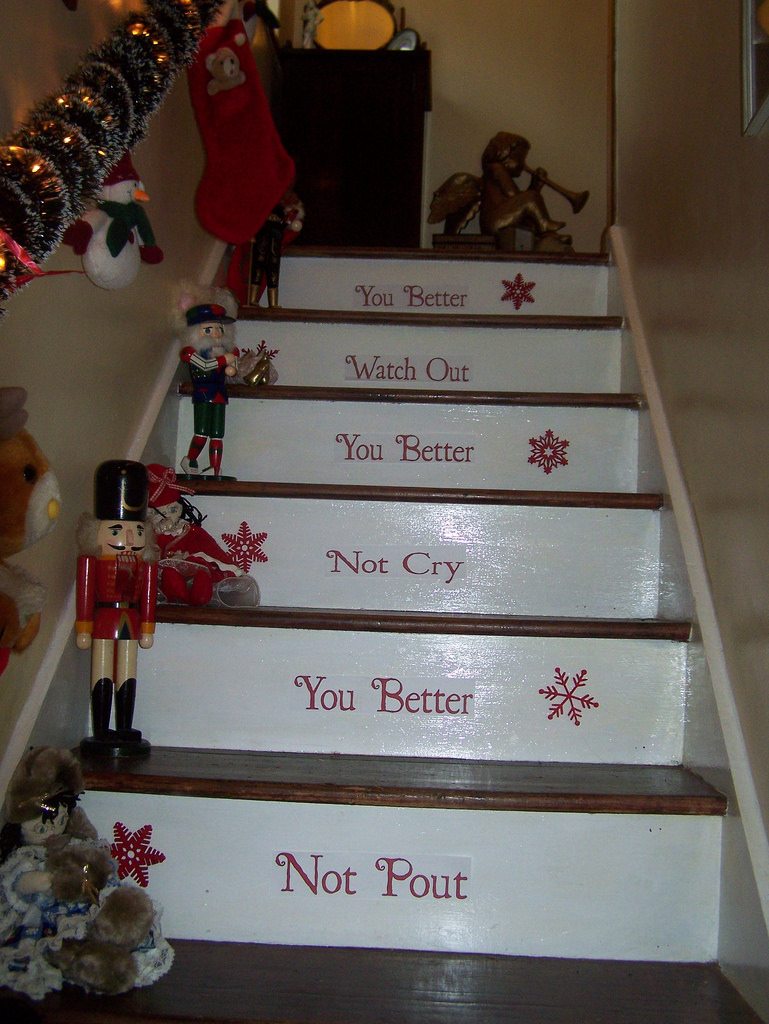 Christmas Stairs Decorating Ideas