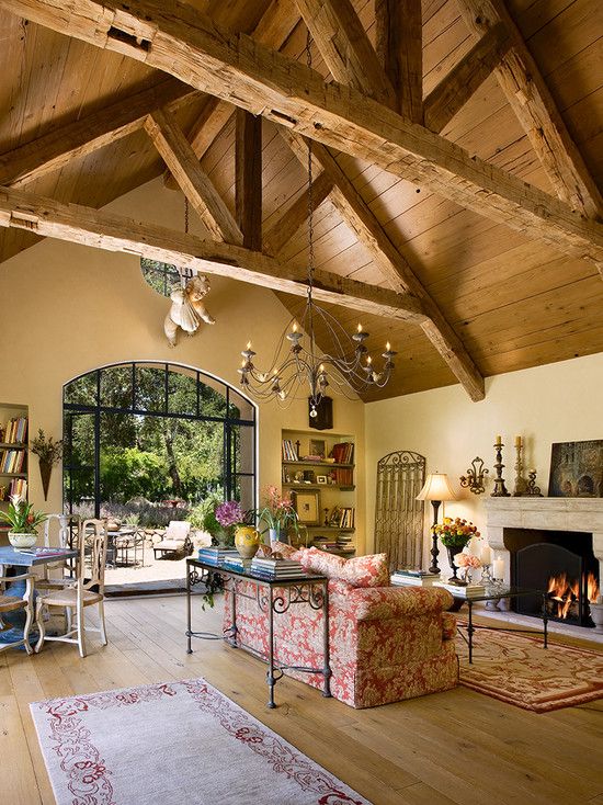 great-rooms-vaulted-ceilings-with-beams