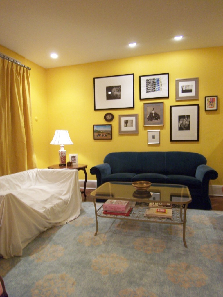 living-room-with-yellow-walls