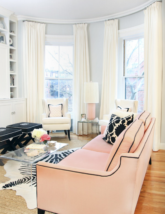 pink-couch-living-room