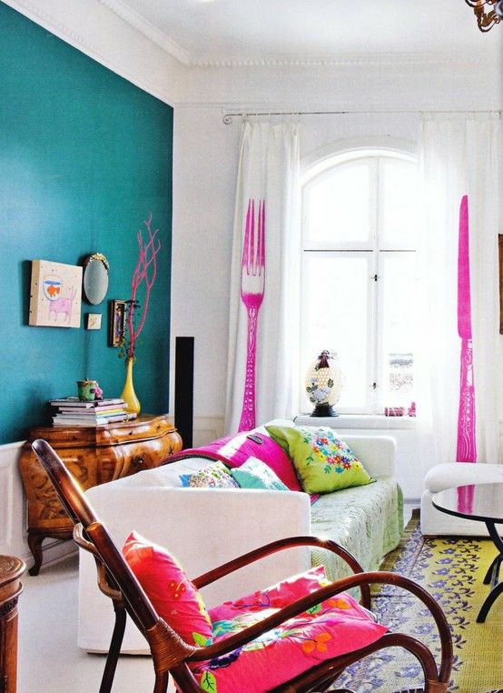 pink-and-teal-living-room