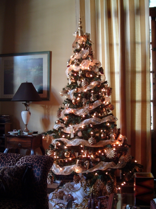 pretty-rustic-christmas-tree
