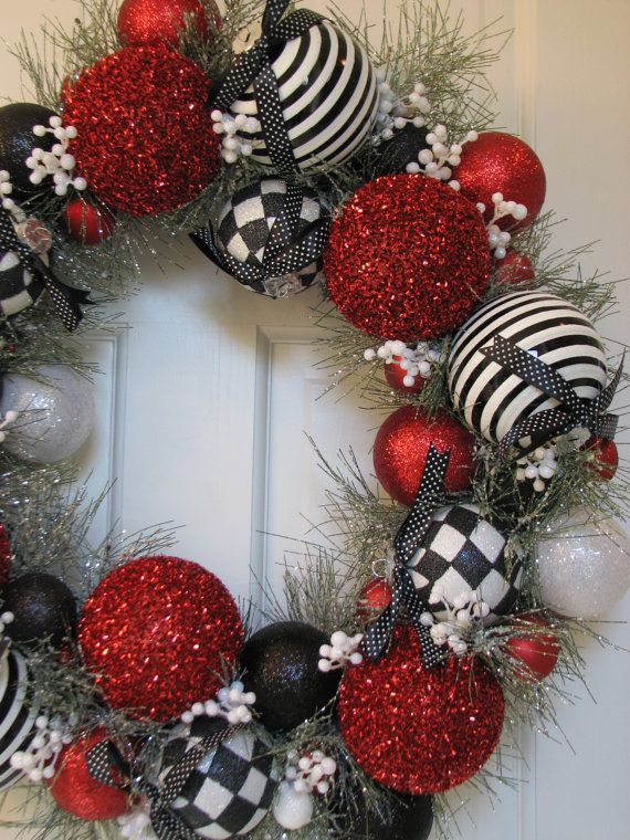 Red Black and White Christmas Wreath