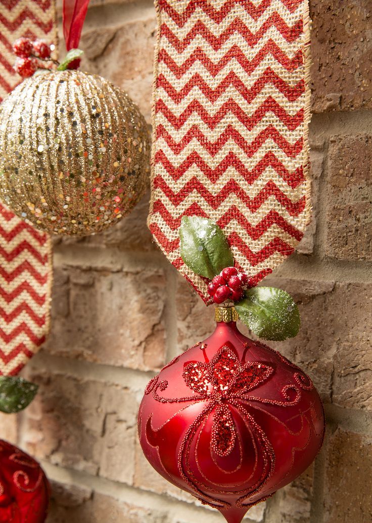 Red and Gold Christmas Decorating Ideas 2016