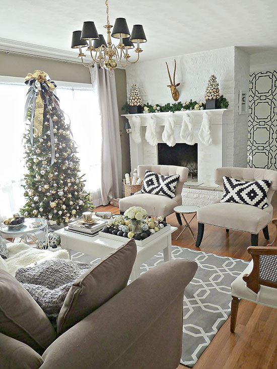 Red and White Christmas Living Room Decorating Ideas