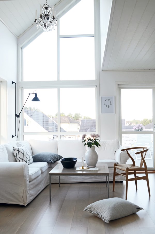 scandinavian-living-room-white