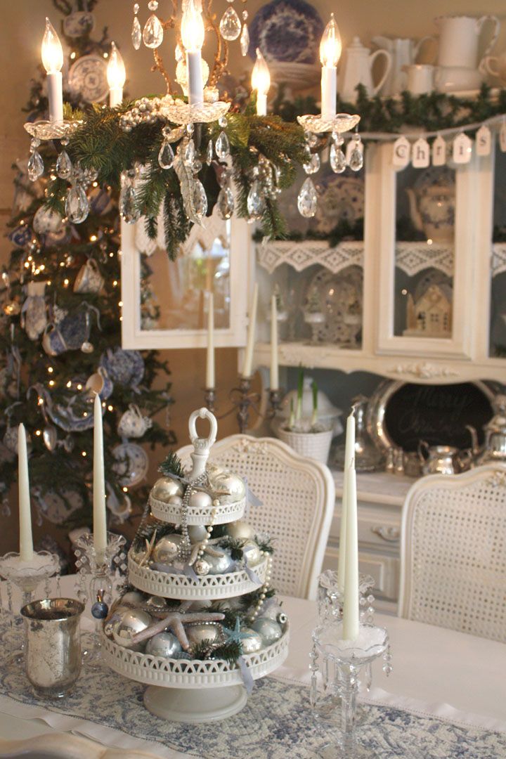 Shabby Chic Christmas Table Centerpieces