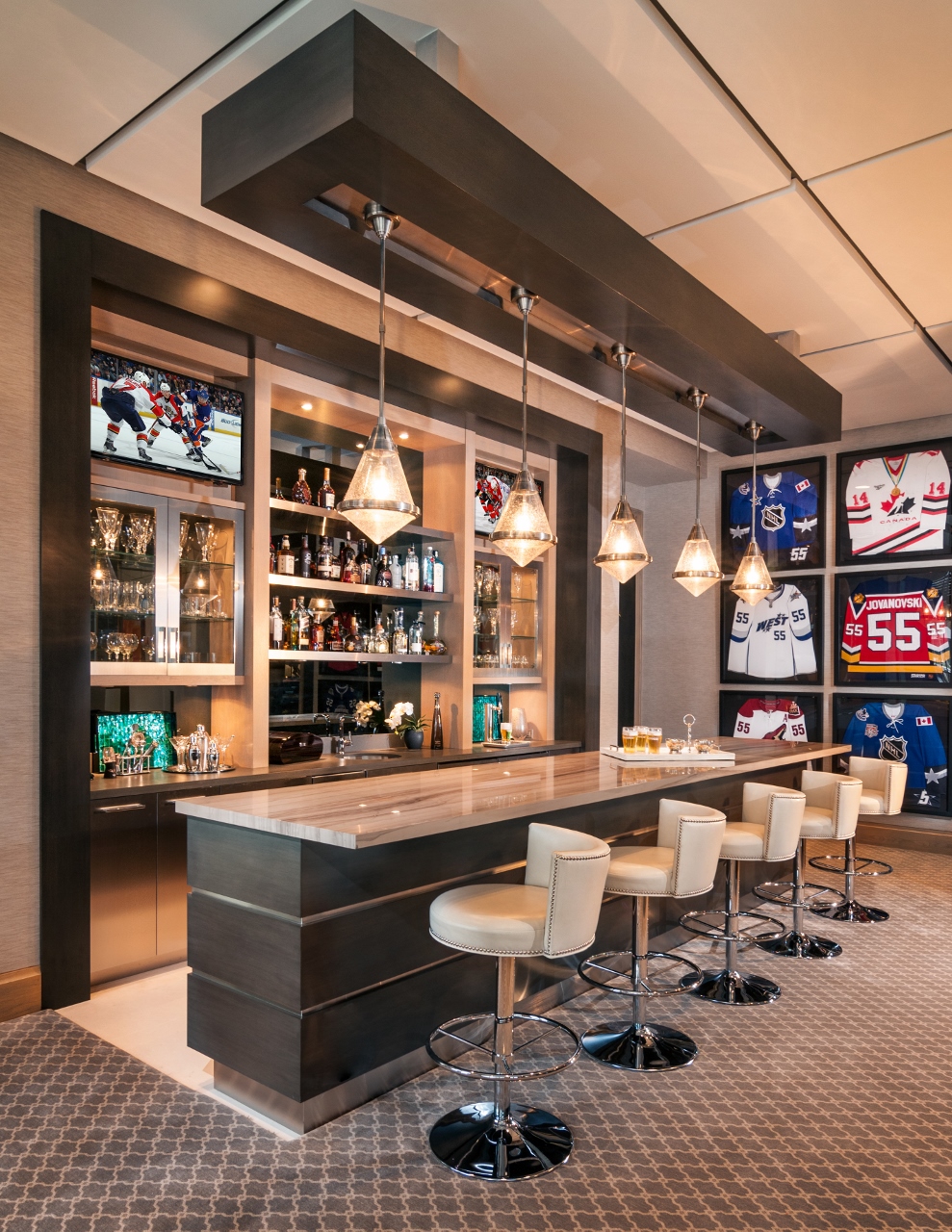 sports-design-home-bar