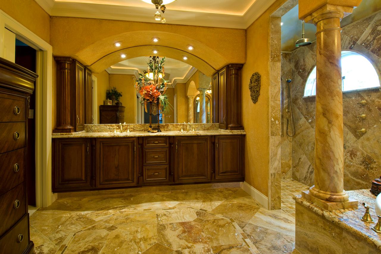tuscan-style-bathroom