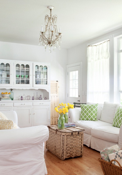 white-cottage-living-room
