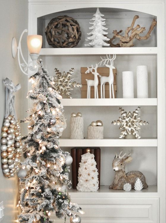 White and Gold Christmas Decor