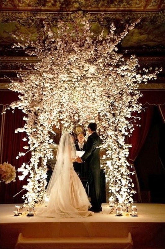 arch-wedding-decoration-lights-with-chirstmas