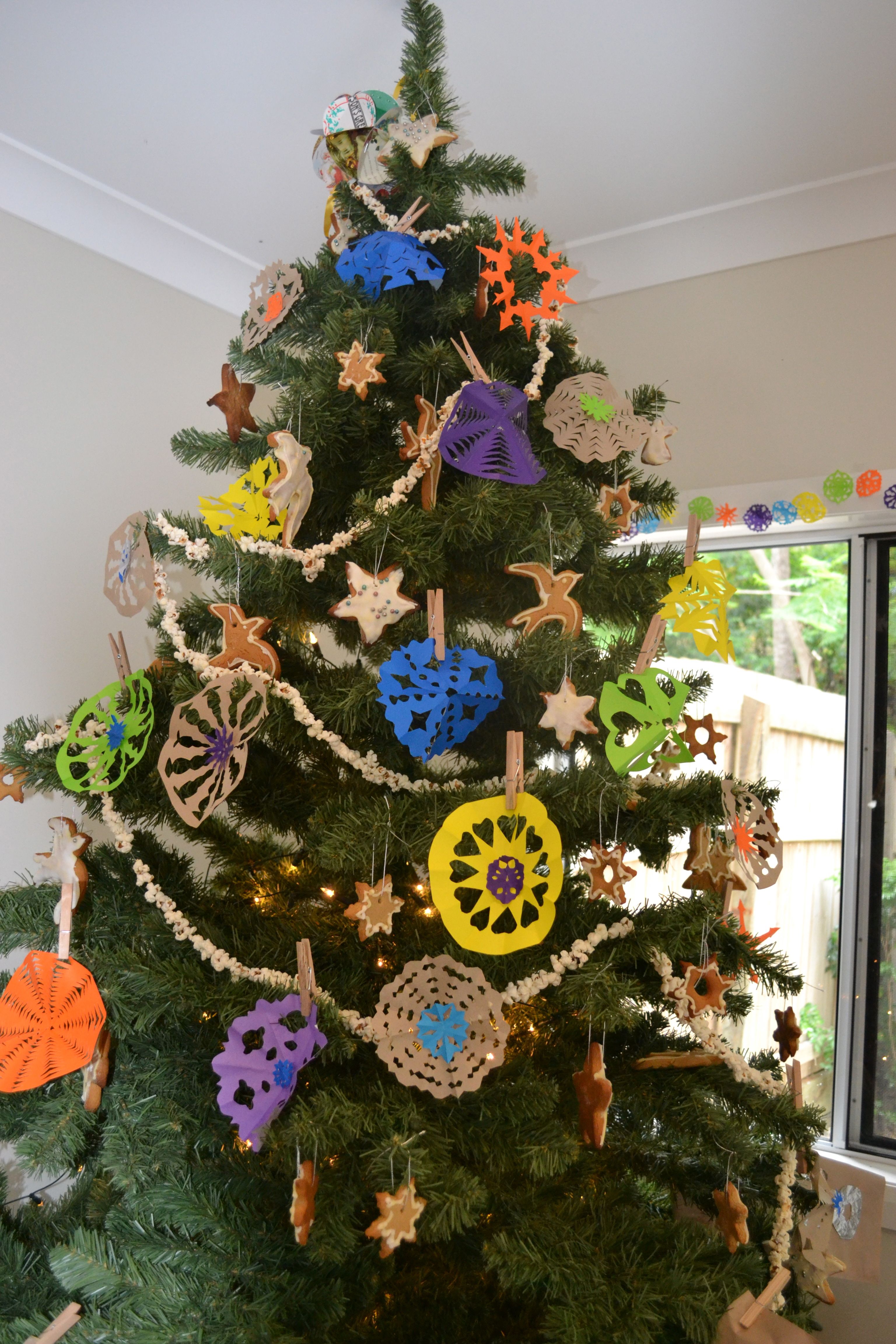 australian-christmas-tree-decorations