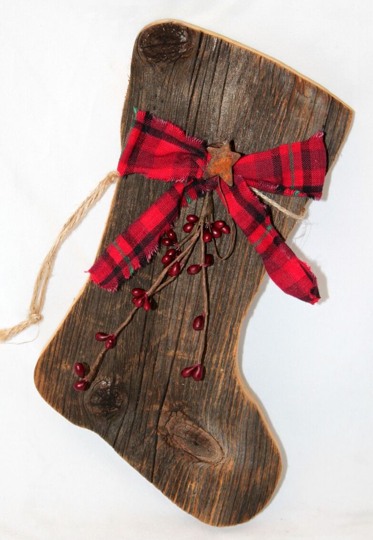 38 Wooden Christmas Decorations Ideas You Love To Try This Year