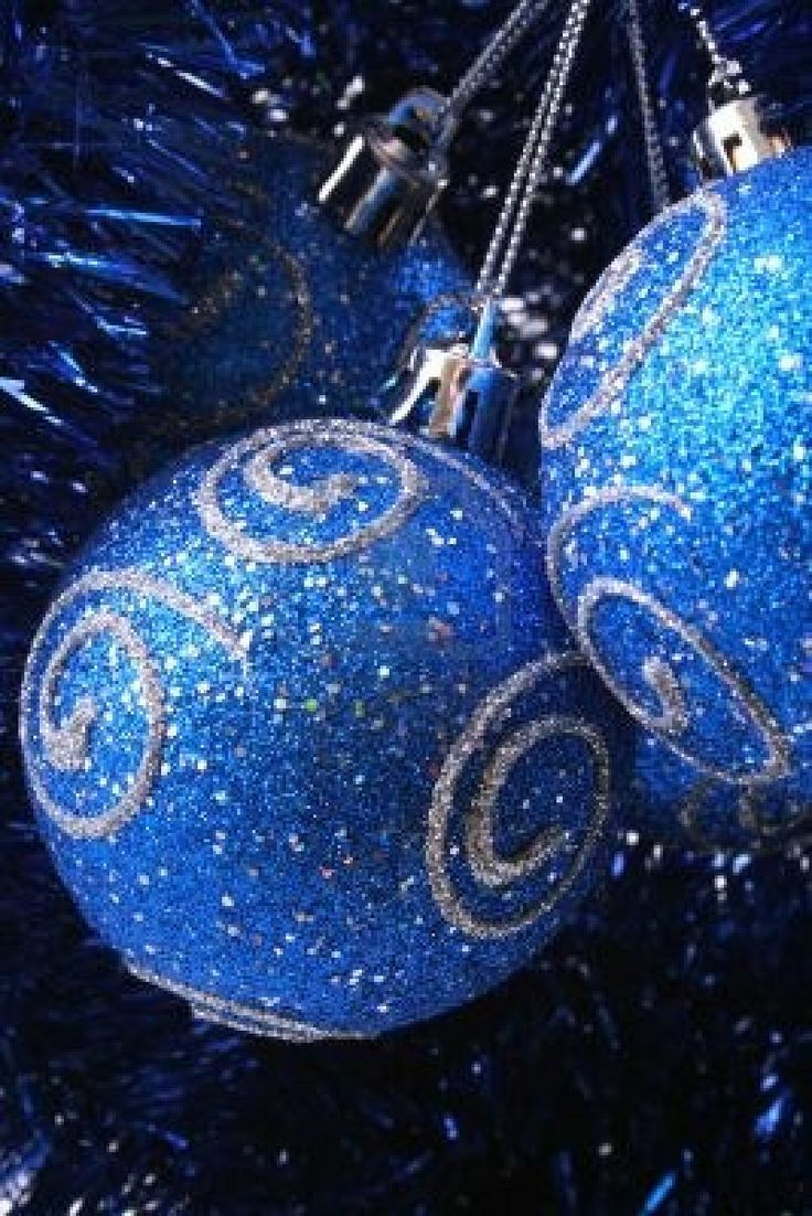 beautiful-blues-christmas-ornament