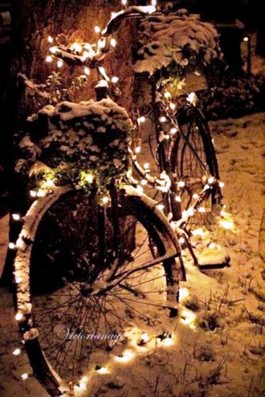 bicycle-christmas-lights