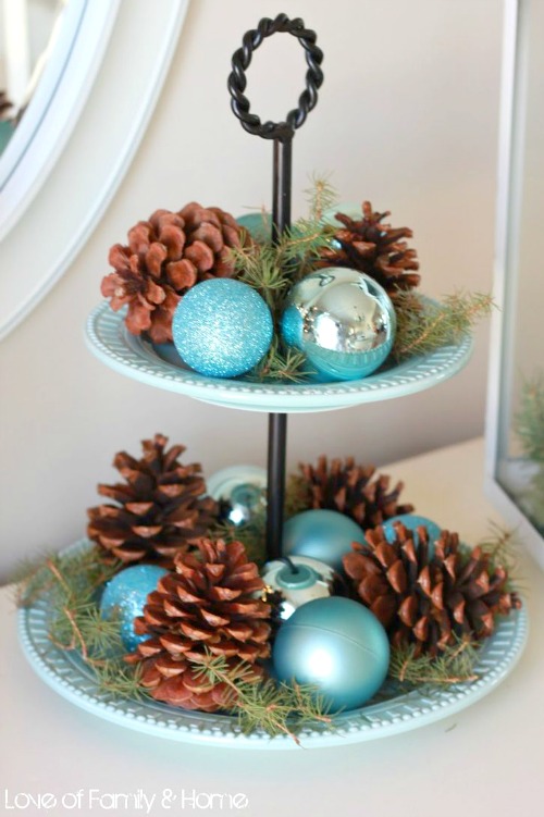 blue-and-silver-christmas-ornaments