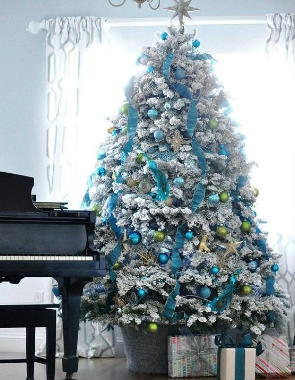 blue-with-white-christmas-tree-decorations-lovely-design