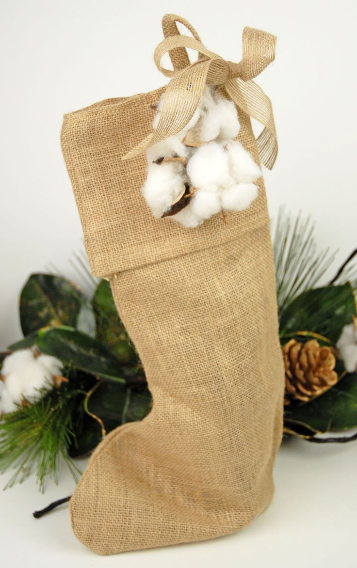 burlap-christmas-stocking-design