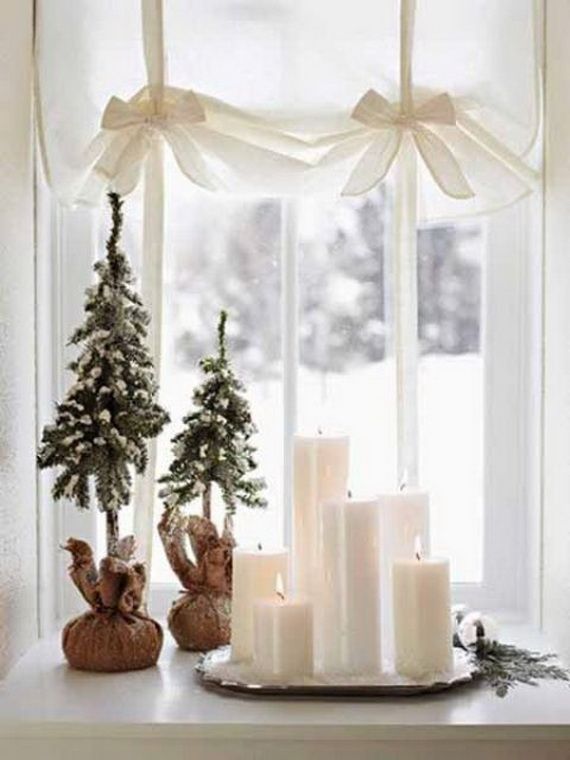 candles-window-christmas-decorating